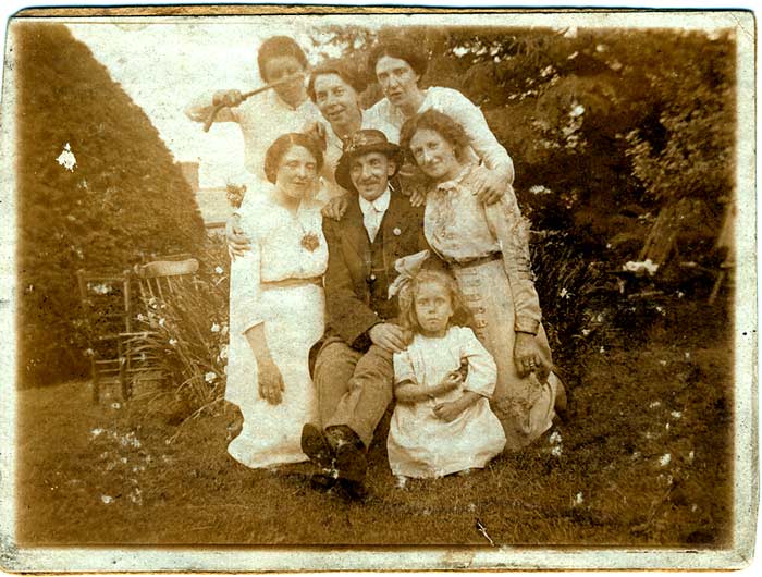 image: in the garden at Forest View, Bream