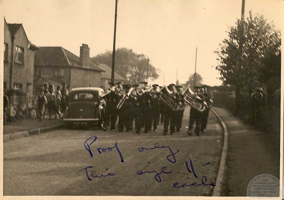 Band in Slade Road, Yorkley