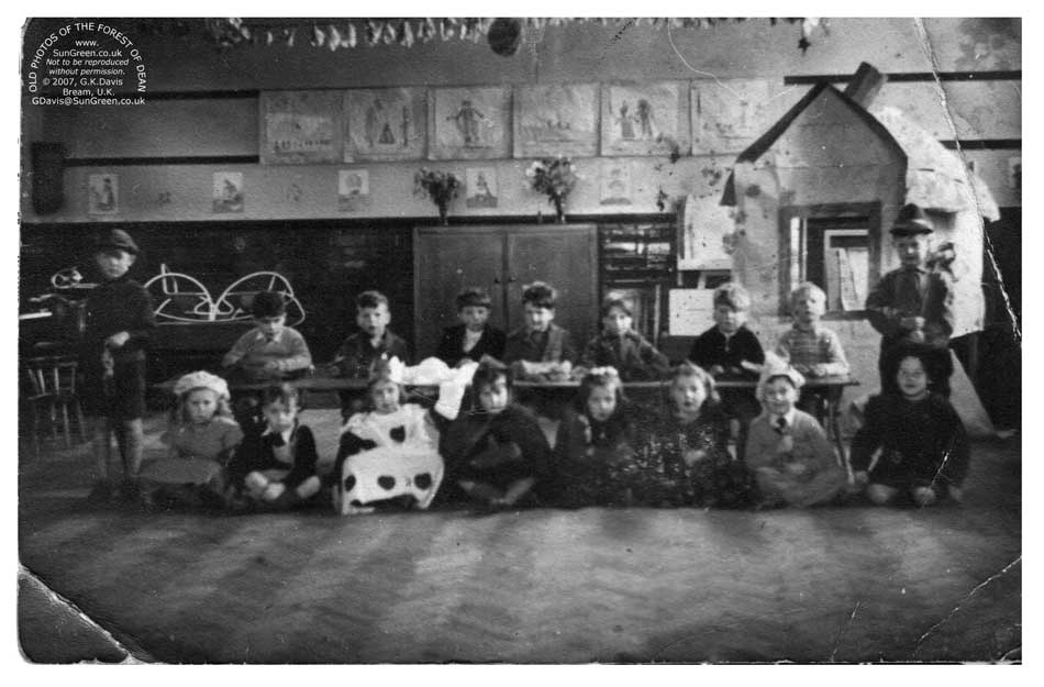 image: Bream Infants School 1952