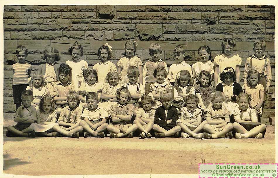 Image: Bream Infants School 1951 (98k)
