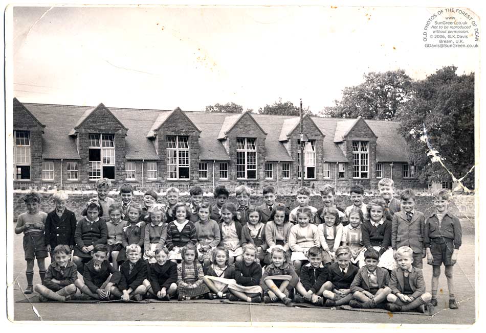 Image: Bream Junior School 1950s (101k)