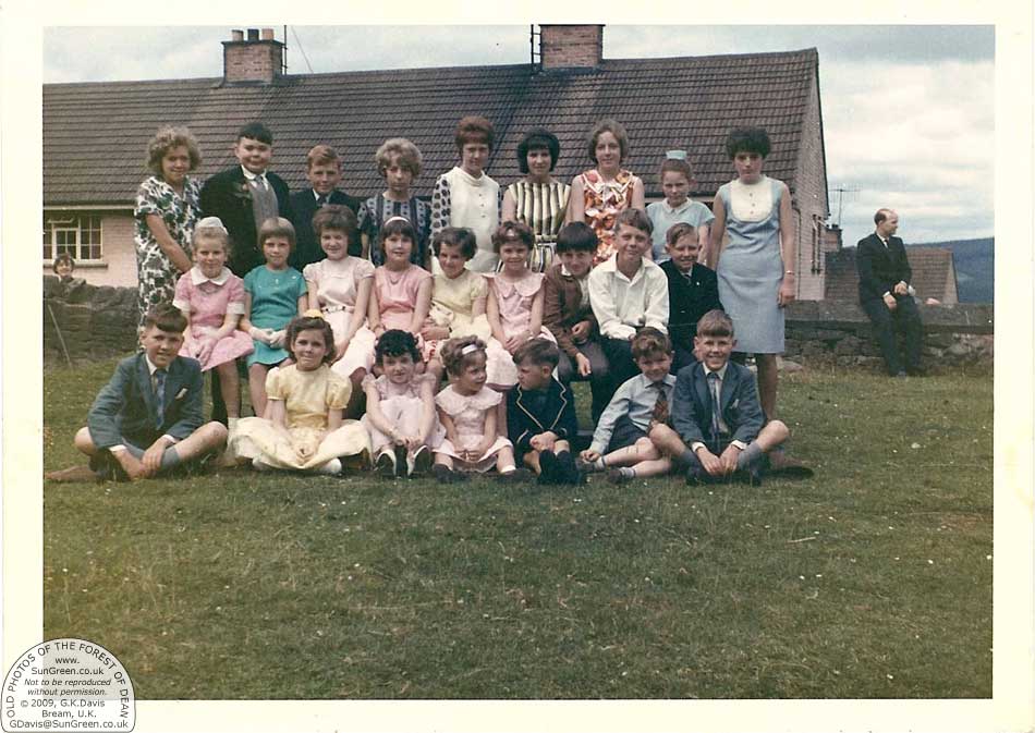 Bream's Eaves Sunday School