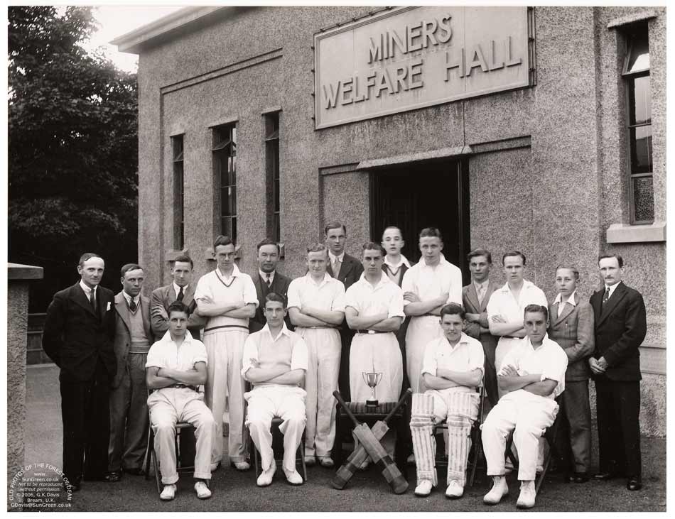 Miners Welfare cricket team 1935