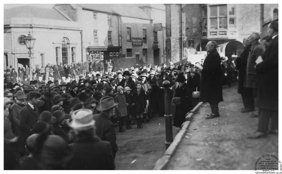 Armistice Day, Coleford, 1927.
