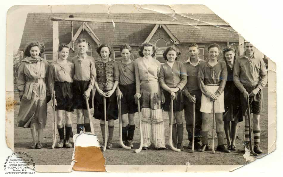 Ellwood Hockey Team early 1950s