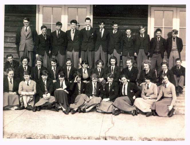 A form photo of pupils at Lydney Grammar School