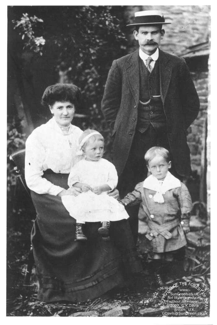 image: Frederick and Elizabeth Wilkes