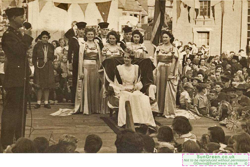 An old photo shwoing the crowning of Cinderford carnival queen in 1944/5