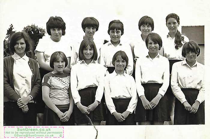 A photo of members of a Double View school netball team