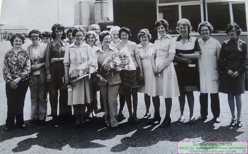 A photo of J Allen Rubber Co. employees at Lydney Gloucestershire