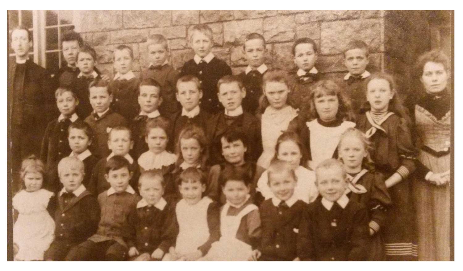 A photo of pupils at what we think is Chase School in the 1890's