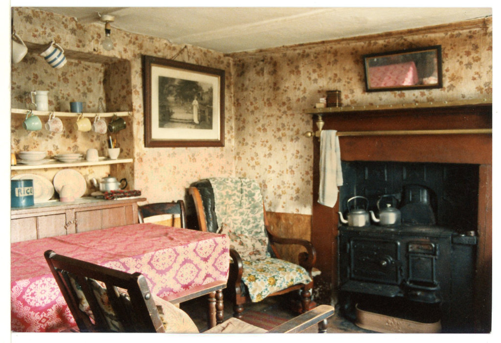 A photo of the kitchen.